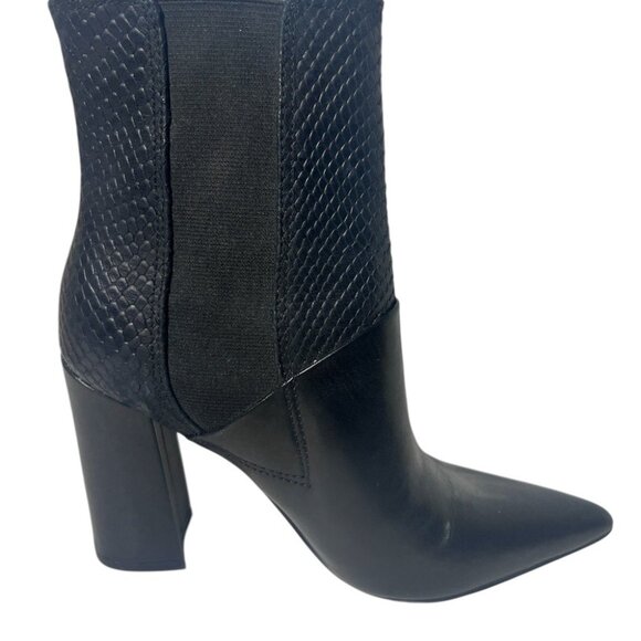 Guess Black Pointed-Toe Ankle Boots W/Snake-Print & Chunky Heels Size Size 5.5 - Picture 2 of 6